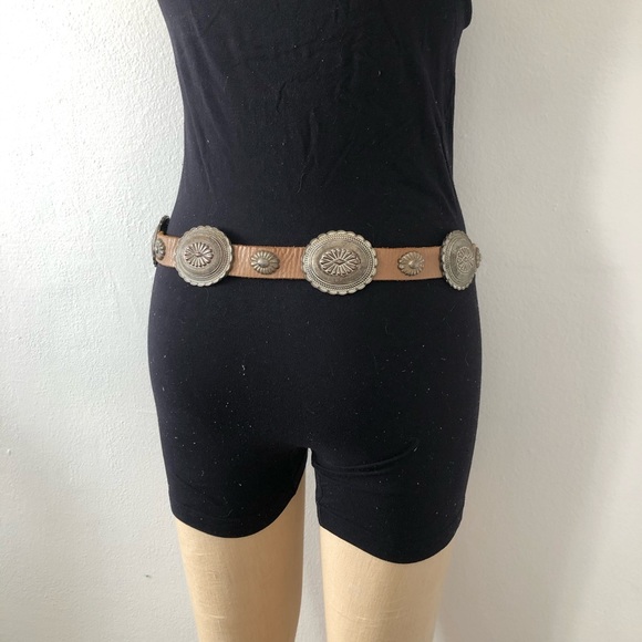 Vintage | Concho Belt Leather - Picture 4 of 9